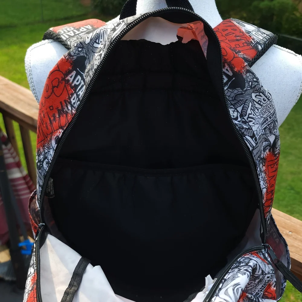 π 3 for $15 Deal! πMarvel comics backpacks red white black - Picture 4 of 12